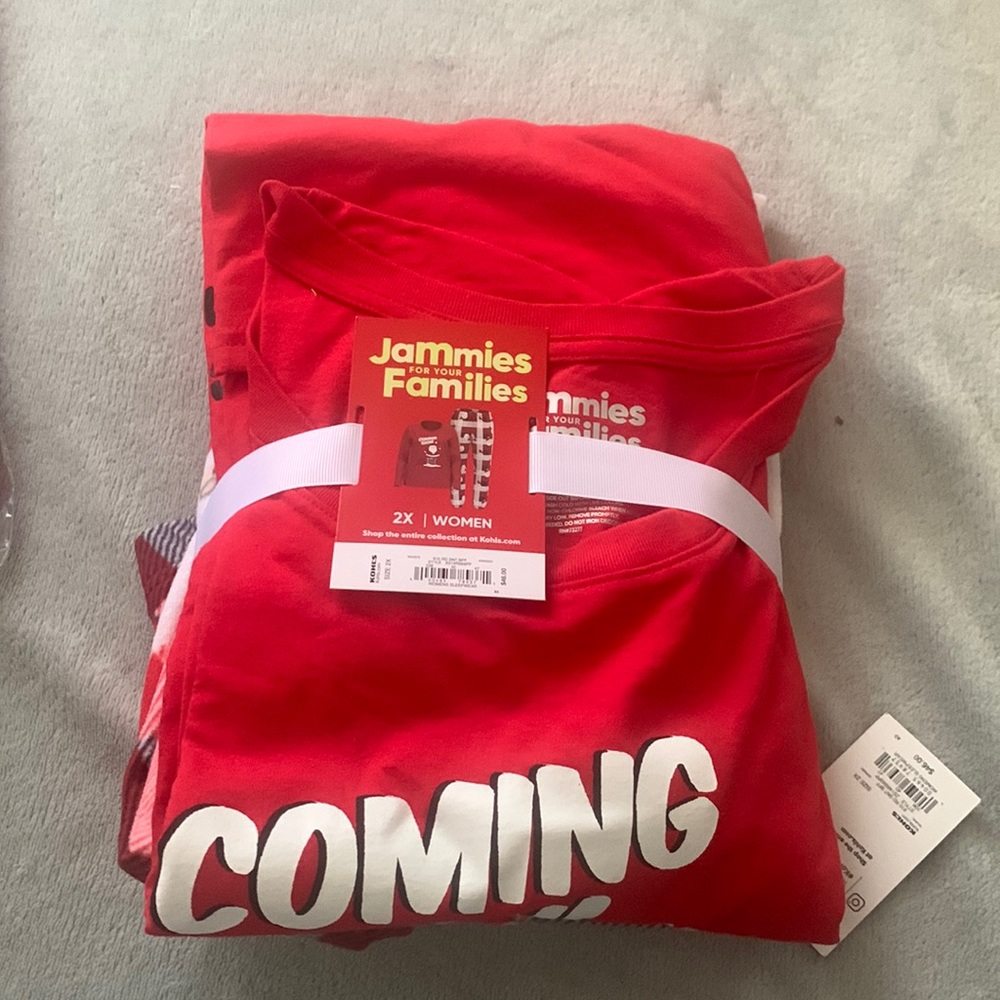 2X women’s pajamas was took in out of the package but never worn or anything